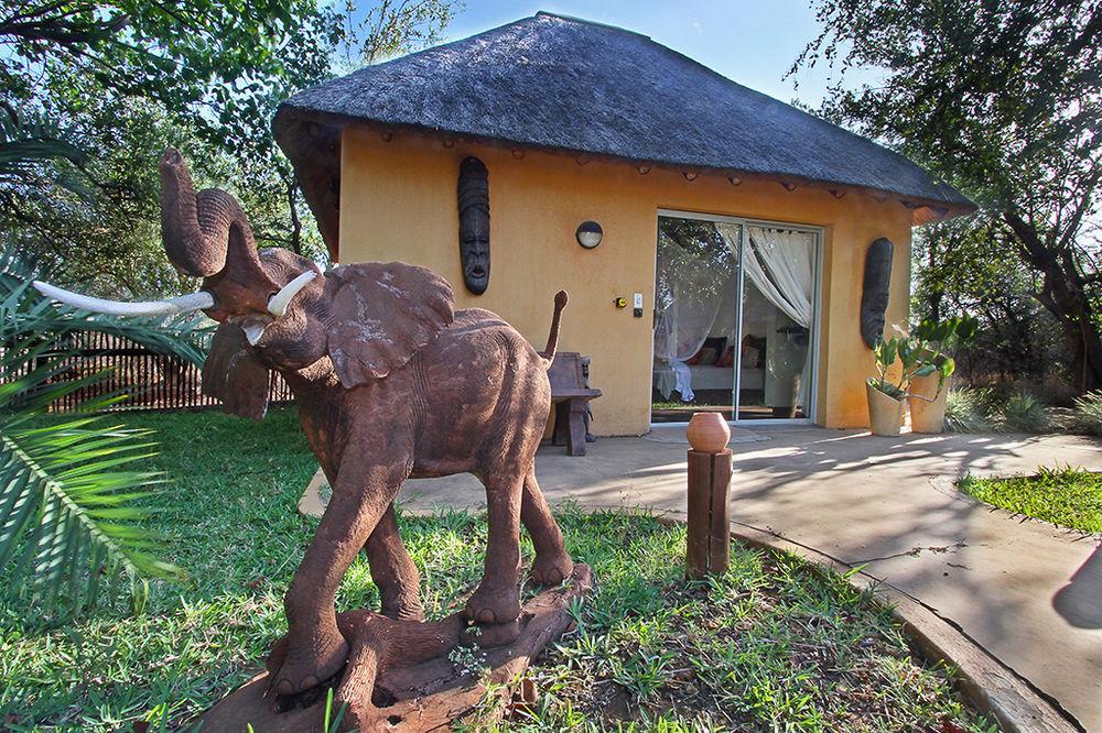 Normann Safari Bush Lodge Phalaborwa Esterno foto